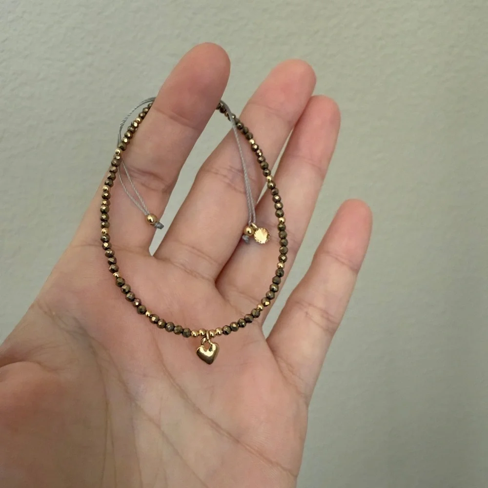 ⚜️ Gold Beaded Bracelet with Heart Charm